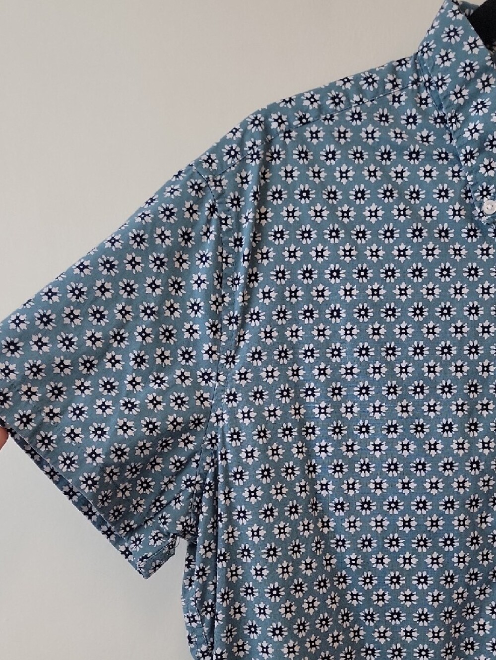 J. Crew Light Blue Short-Sleeve Button-Down Shirt with White Floral Print - Picture 4 of 9
